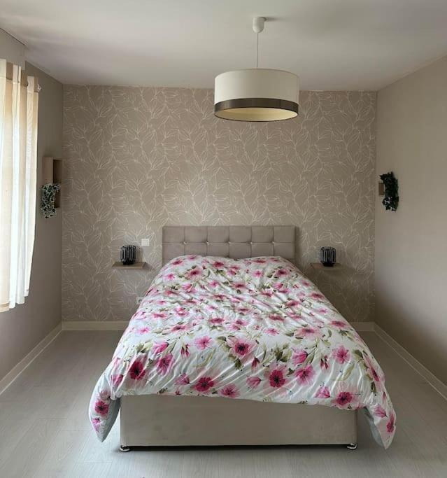 Charmante Maison Comme Chez Soi Saint-Amand-sur-Fion Luaran gambar