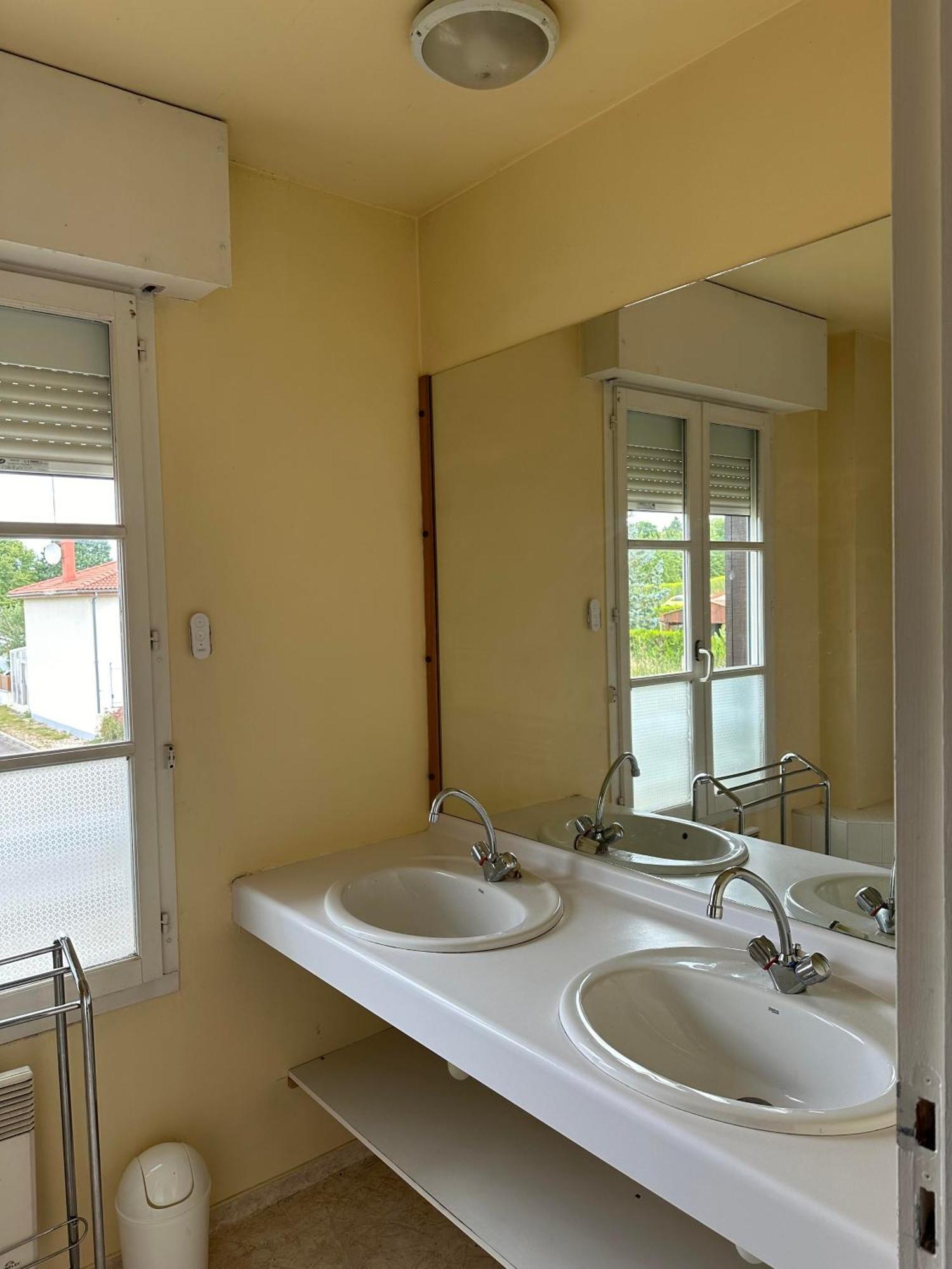 Charmante Maison Comme Chez Soi Saint-Amand-sur-Fion Luaran gambar