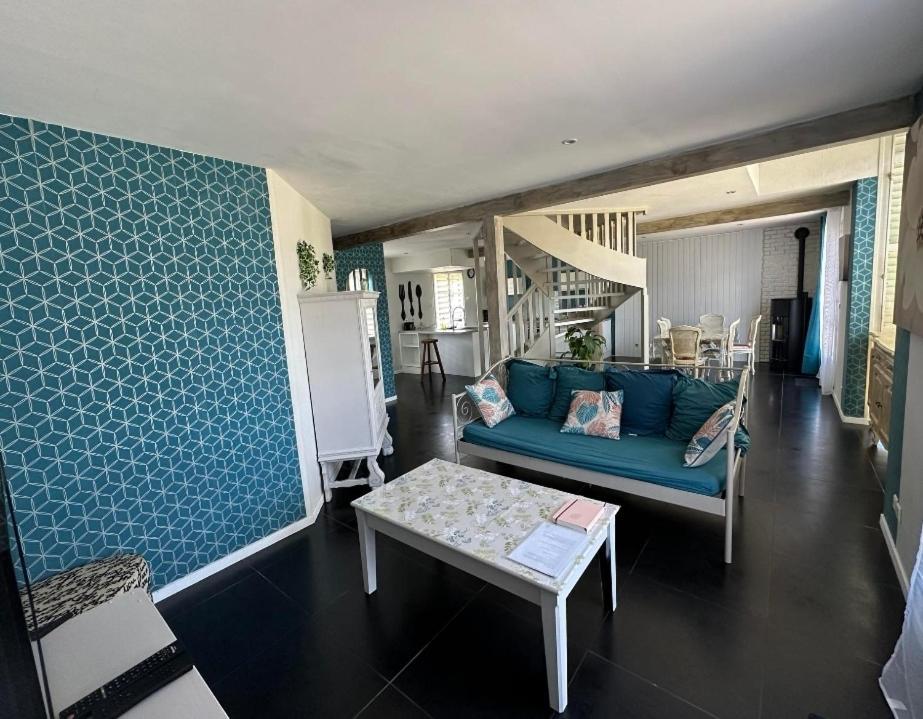 Charmante Maison Comme Chez Soi Saint-Amand-sur-Fion Luaran gambar